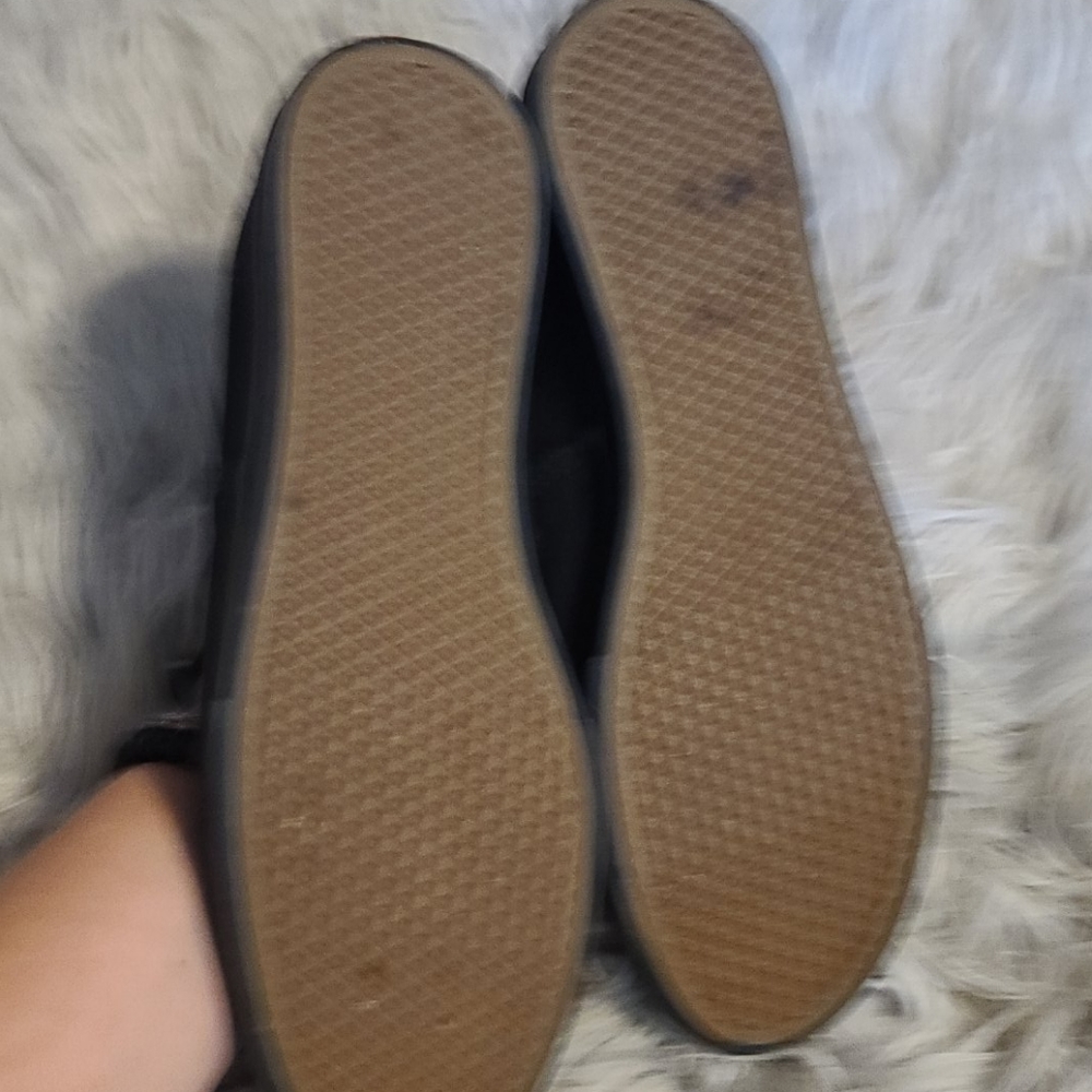 Vans - Picture 3 of 4